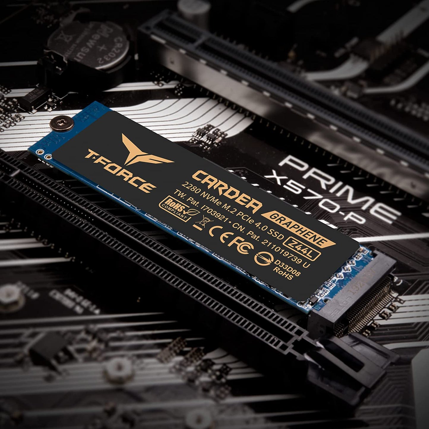 TEAMGROUP T-Force CARDEA Zero Z44L 250GB Support SLC Cache with Graphene Copper Foil 3D NAND TLC NVMe PCIe Gen4 x4 M.2 2280 Gaming Internal SSD Read/Write 3,300/1,400 MB/s (TM8FPL250G0C127)