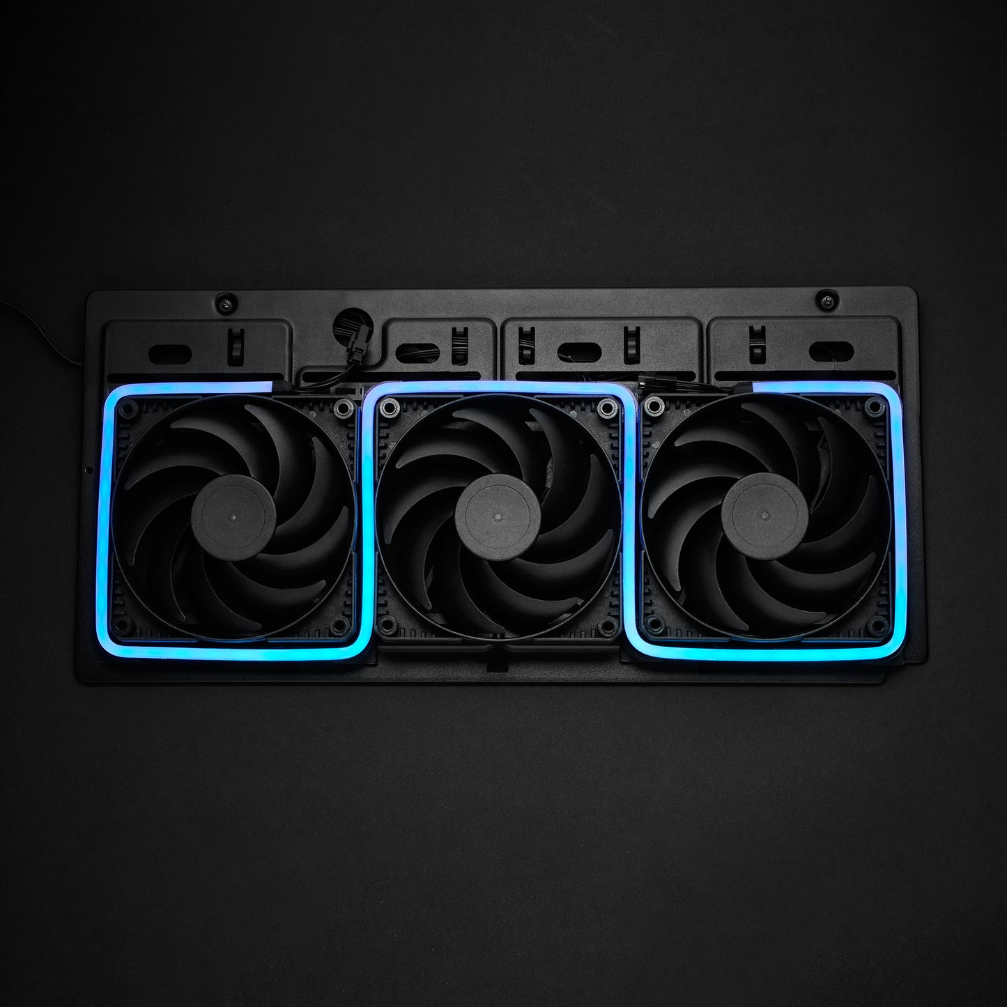 Phanteks NEON Digital-RGB LED Strip Smooth Lighting Strip, Full-Color Range, Flexible mounting (PH-NELEDKT)