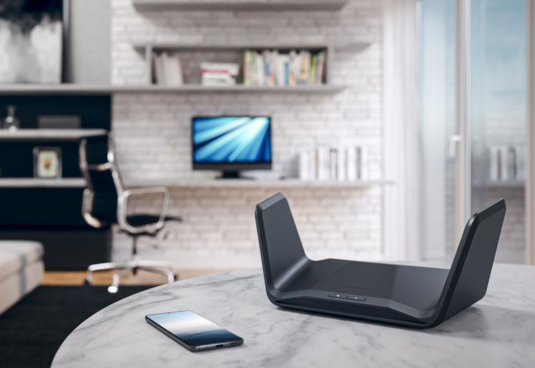 NETGEAR Nighthawk Tri-Band Wifi 6E Router 7.8GBps AXE7800 WiFi Router (RAXE300-100APS)