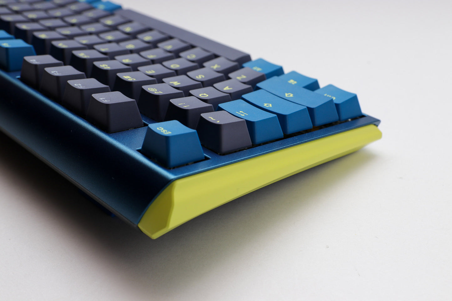 Ducky One 3 Daybreak Hotswap RGB Double Shot PBT QUACK Mechanical Keyboard (DKON2108ST-_USPDDBBHHC1)