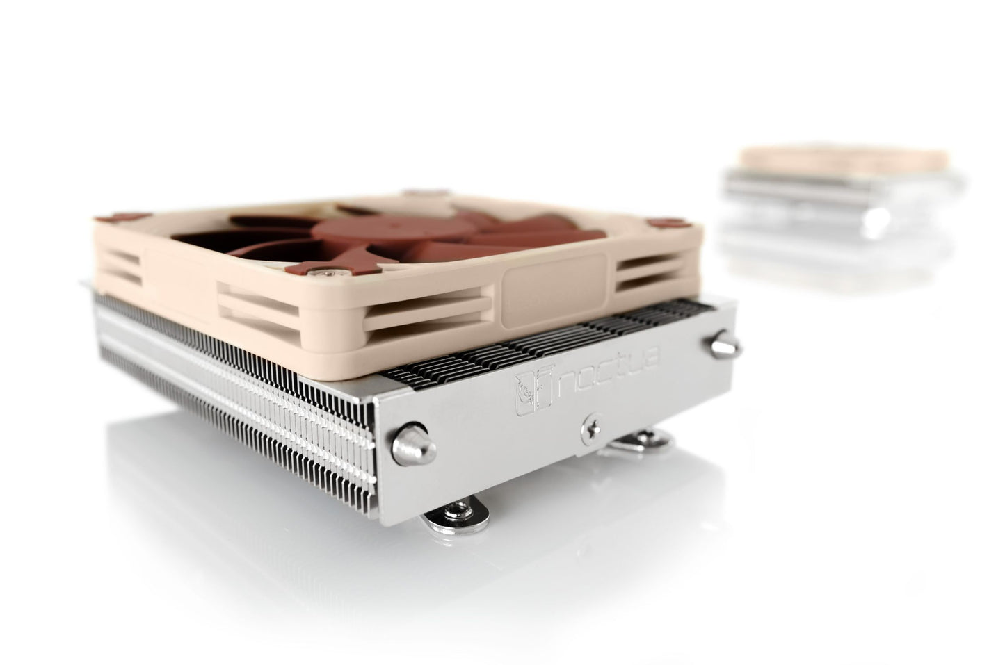 Noctua NH-L9a-AM4 37mm Low-profile CPU cooler for AMD Ryzen