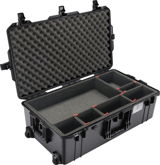 PELICAN 1615 Air Case with TrekPak Divider System