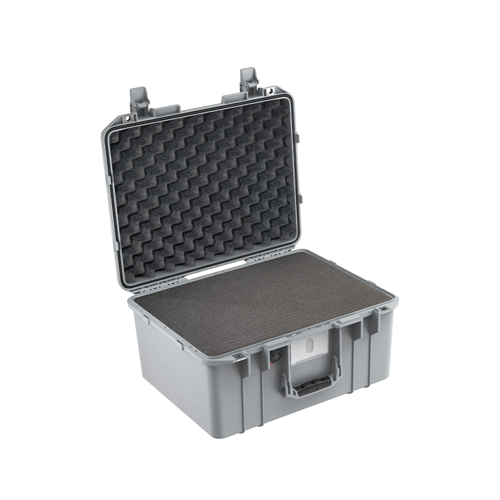 Pelican 1557 Air Case with lid and foam