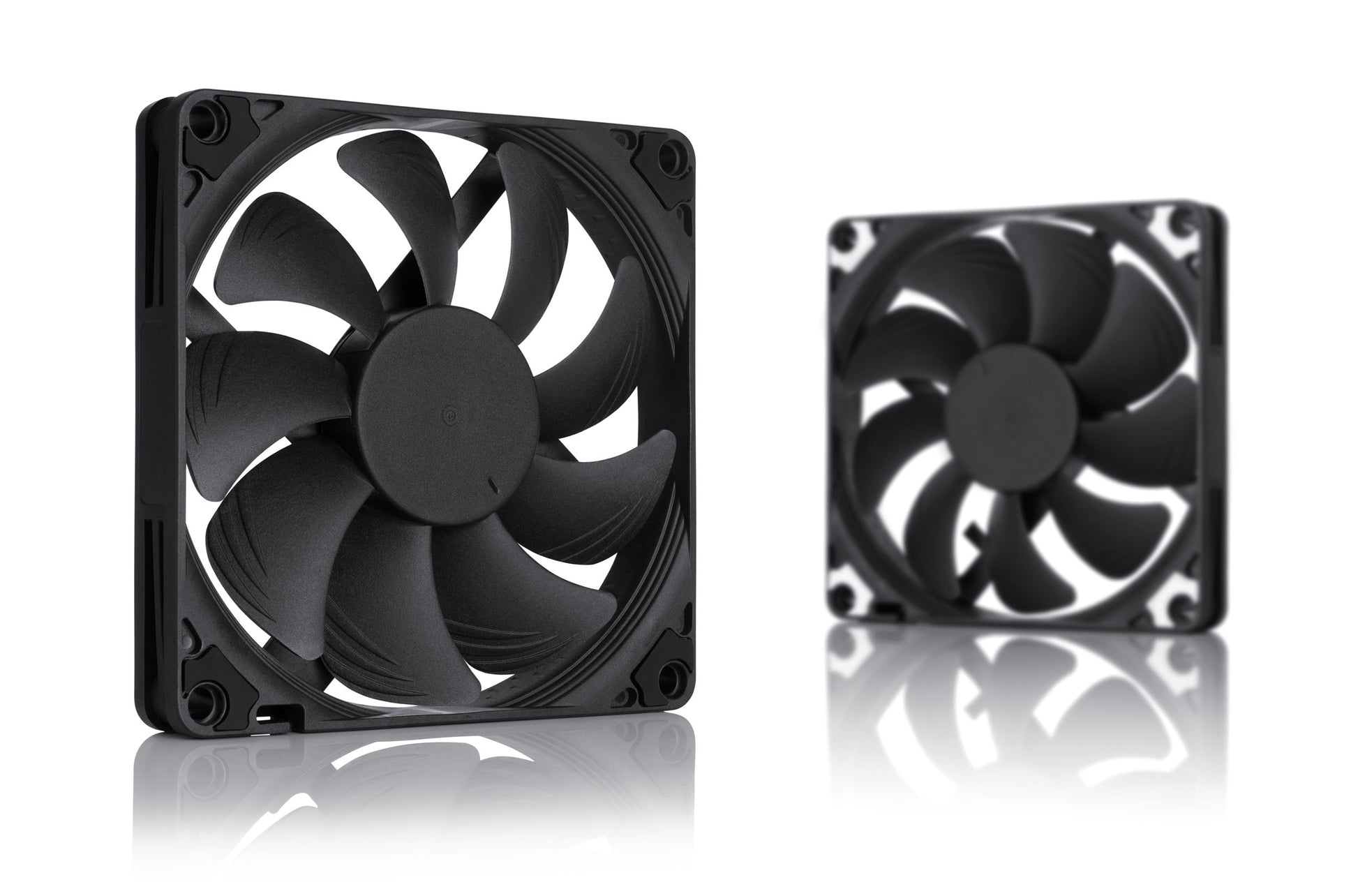 NOCTUA NF-A9x14 PWM CHROMAX.BLACK.SWAP 120mm FAN w/ 6 Anti-Vibration Pads